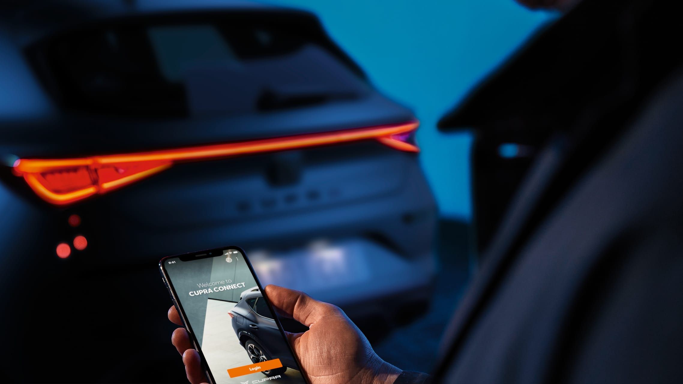 Смартфон з додатком CUPRA