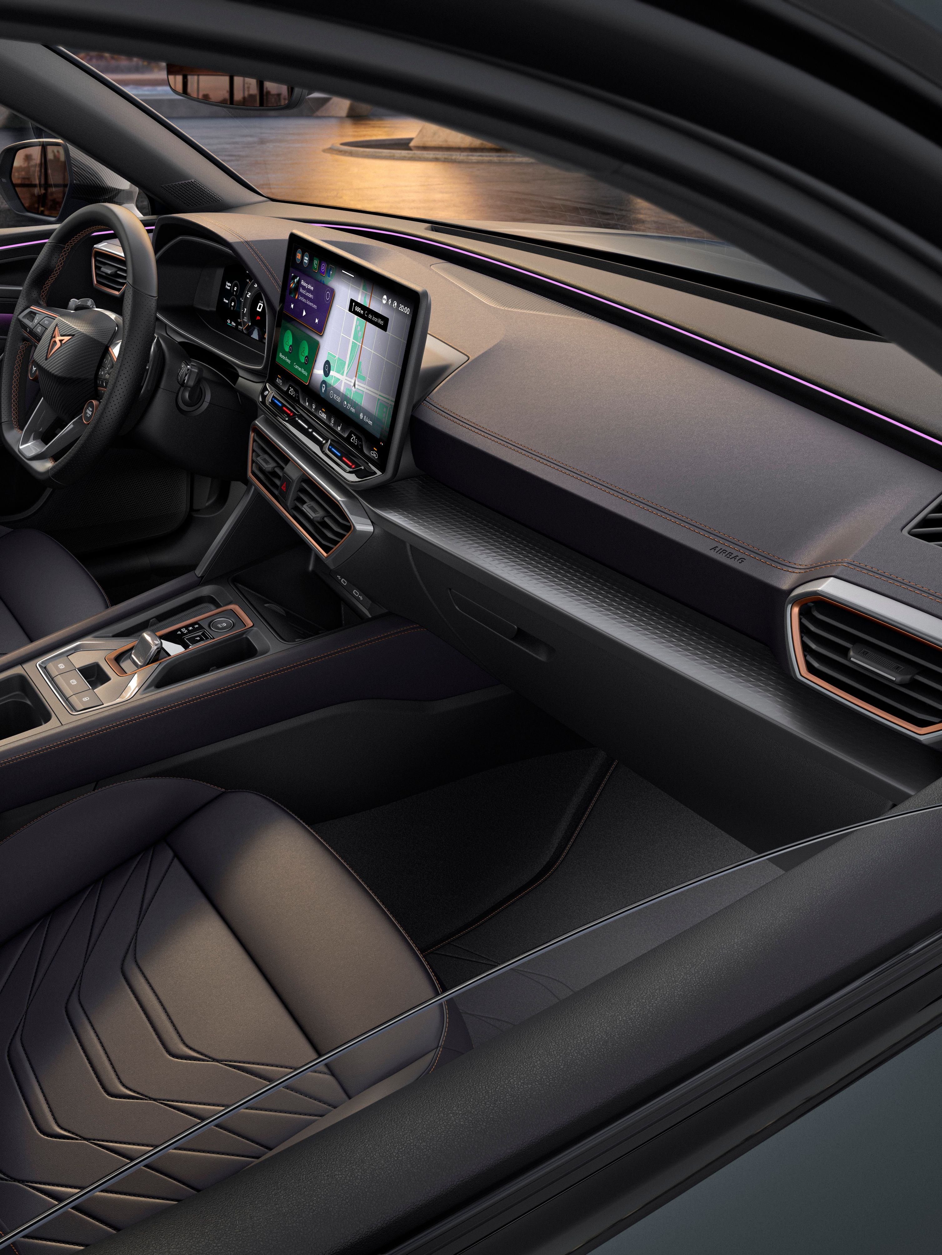 CUPRA Tavascan in Blau beim Ladevorgang