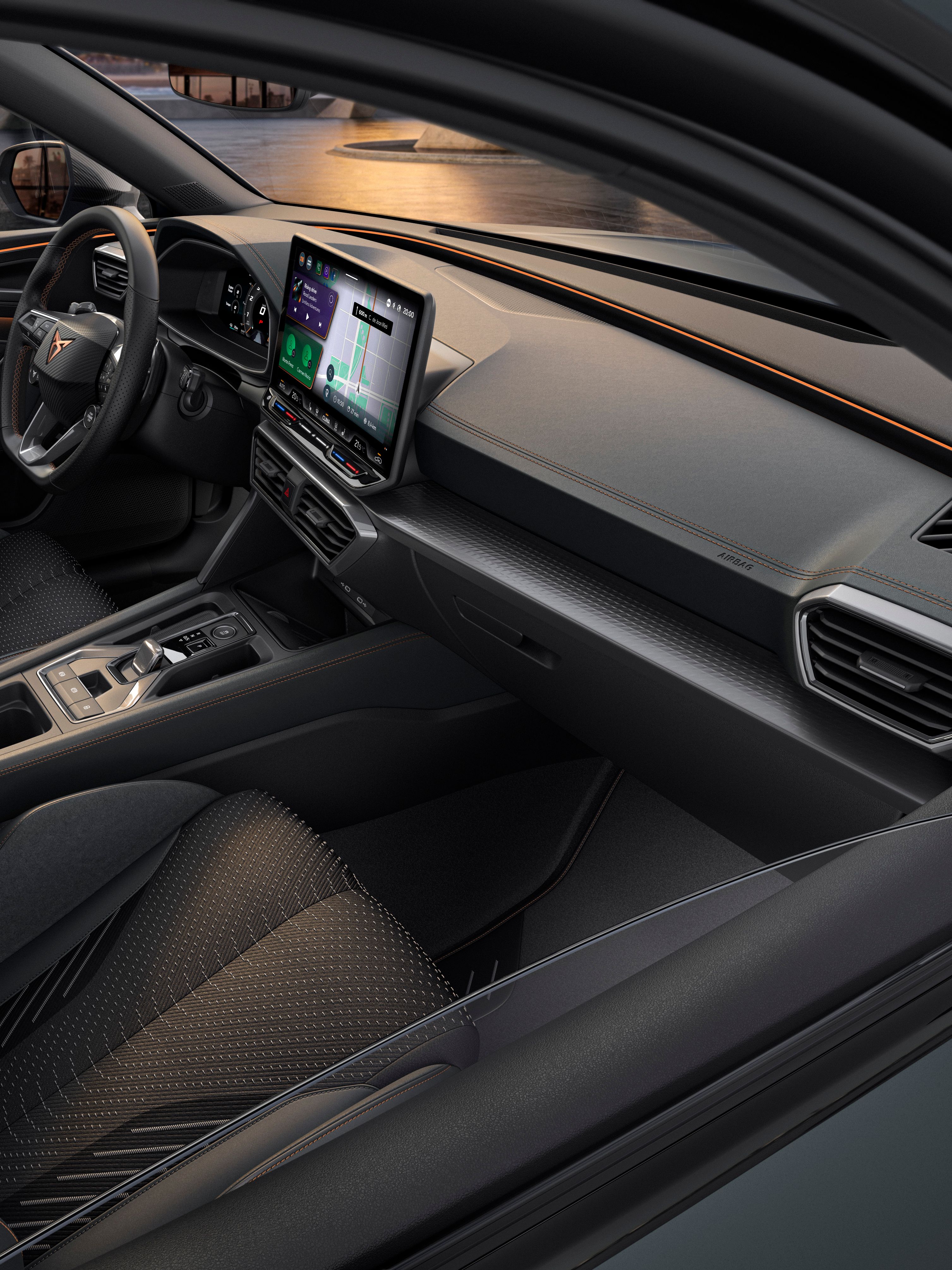 CUPRA Tavascan in Blau beim Ladevorgang